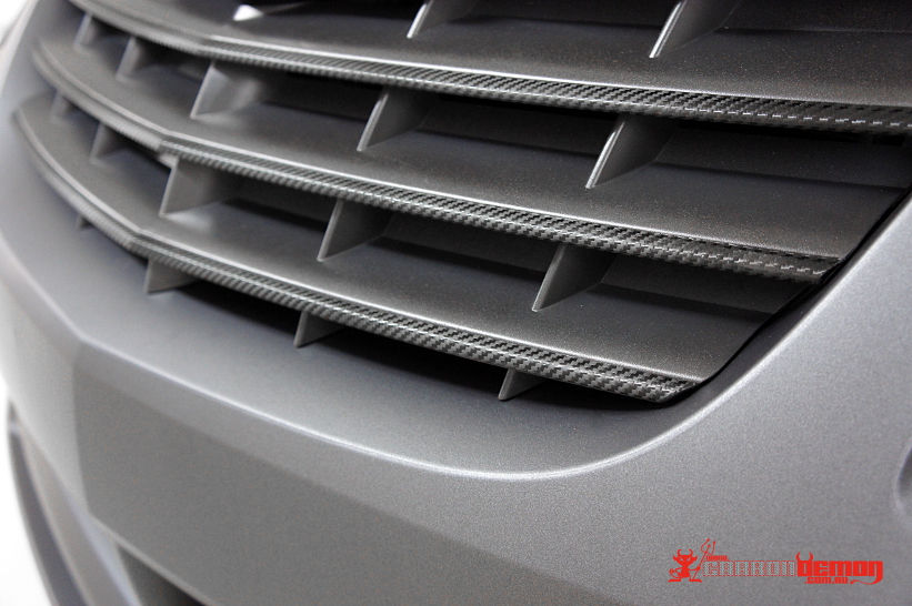 Chrysler Carbon Fibre Grille Wrap