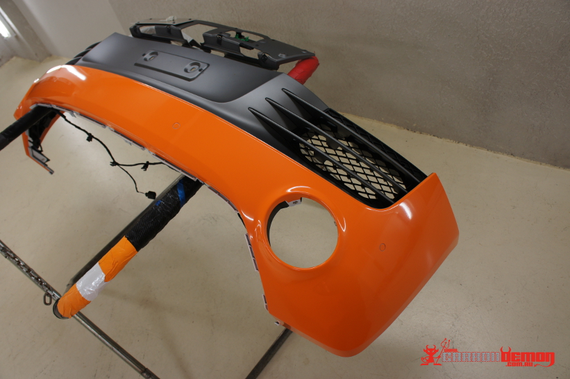 Audi R8 orange vinyl wrap (3)