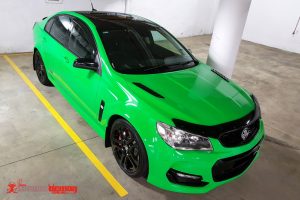 Holden SS Black Roof